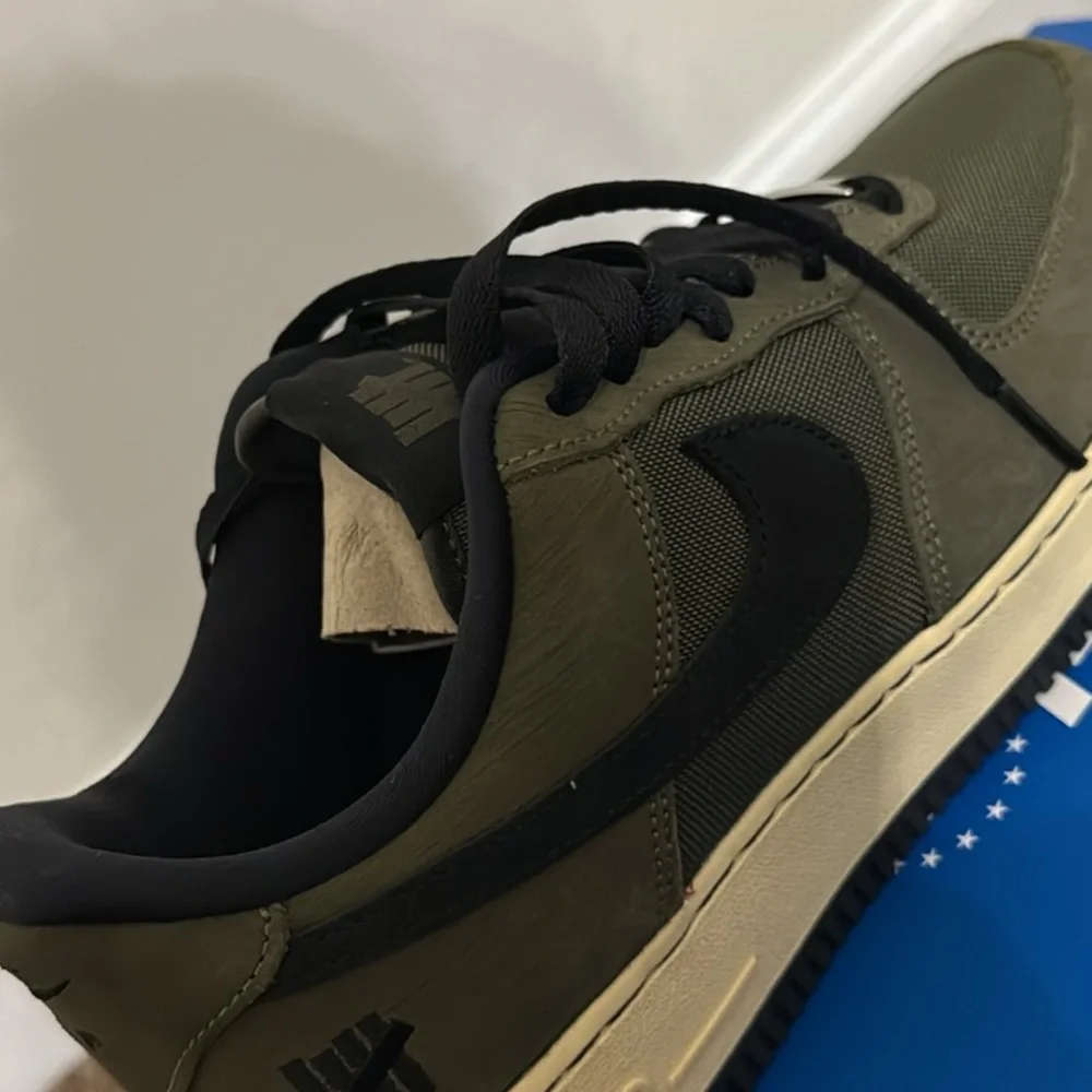 Nike Air Force 1 Low SP “Undefeated” - Picture 3 of 5